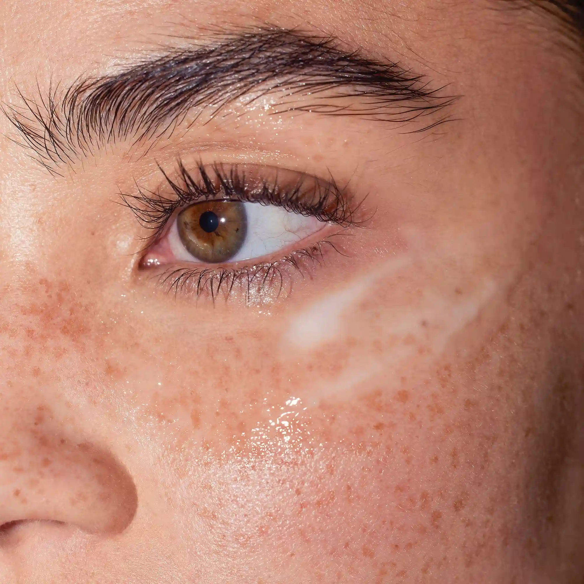 Jet Lag Overnight Eye Serum - Image 4