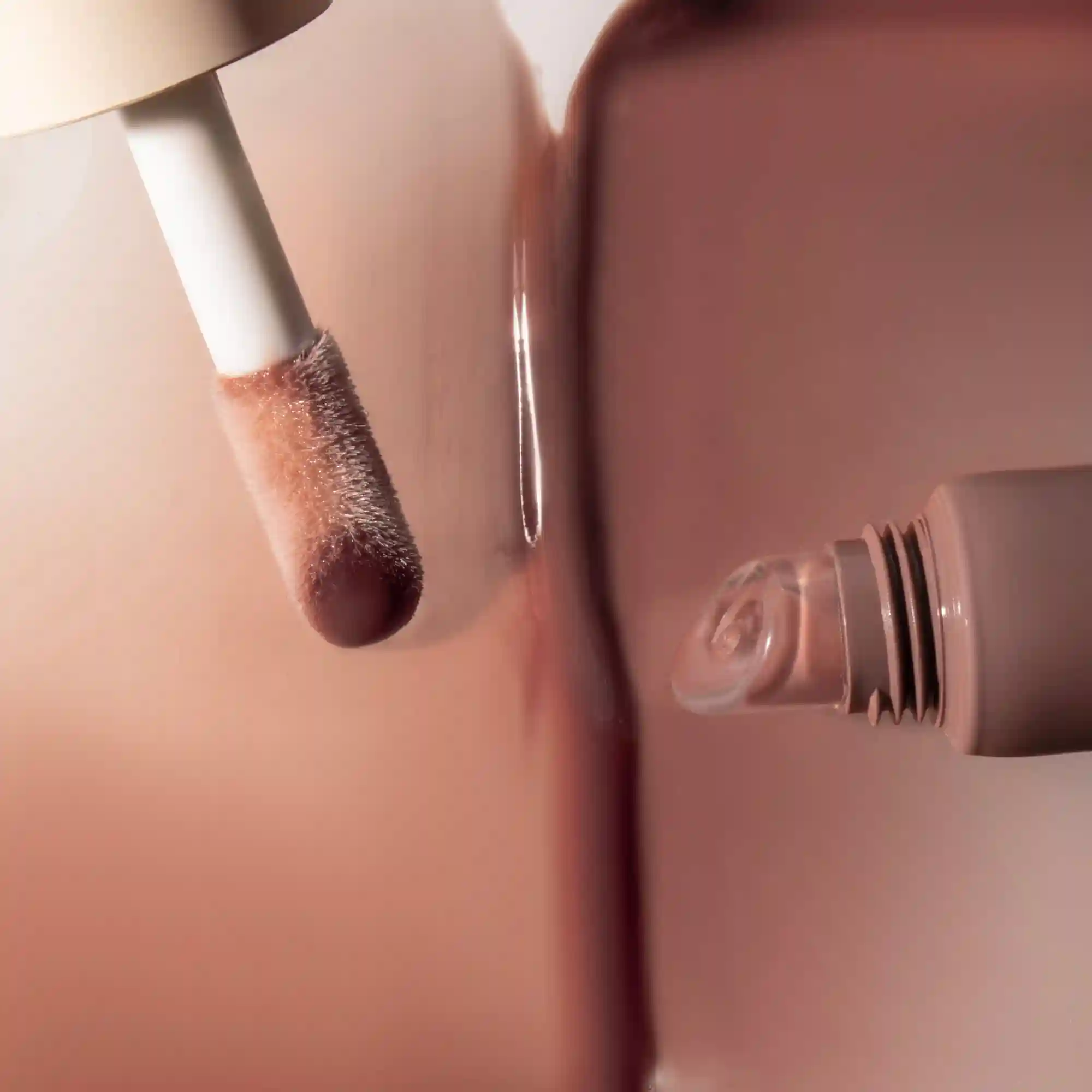 Dream Lip Oil Warm Beige - Image 7